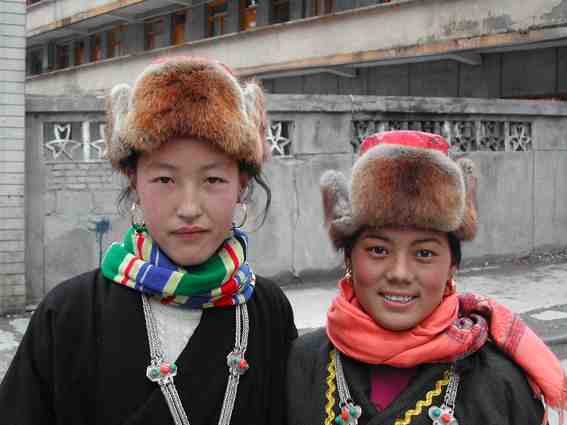heishui tibetan people 03